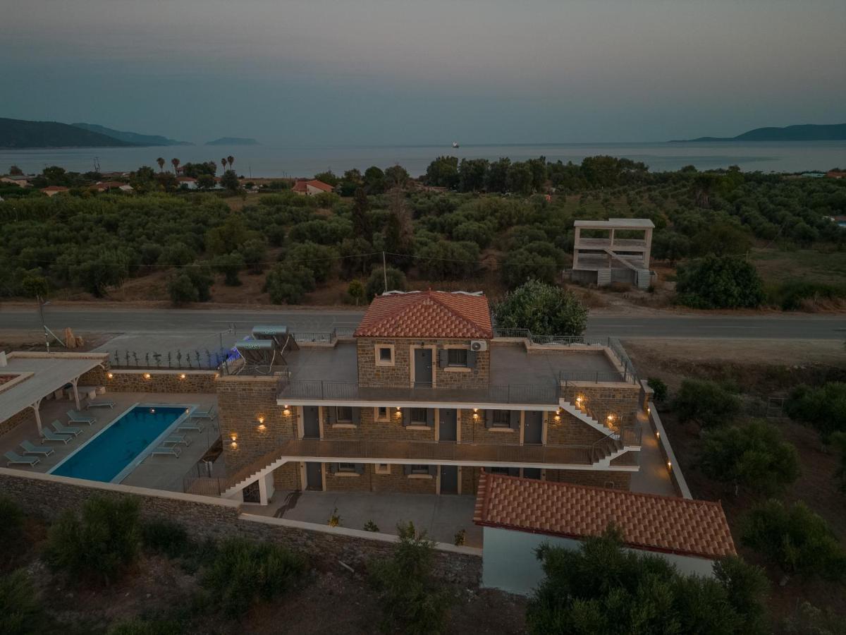 Lithos Suites Finikounta Exterior foto