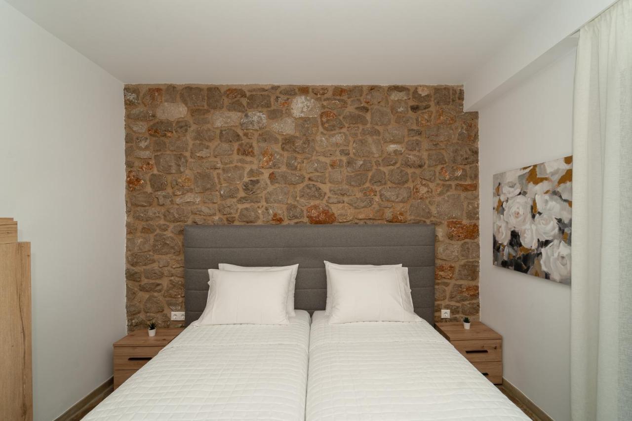 Lithos Suites Finikounta Exterior foto