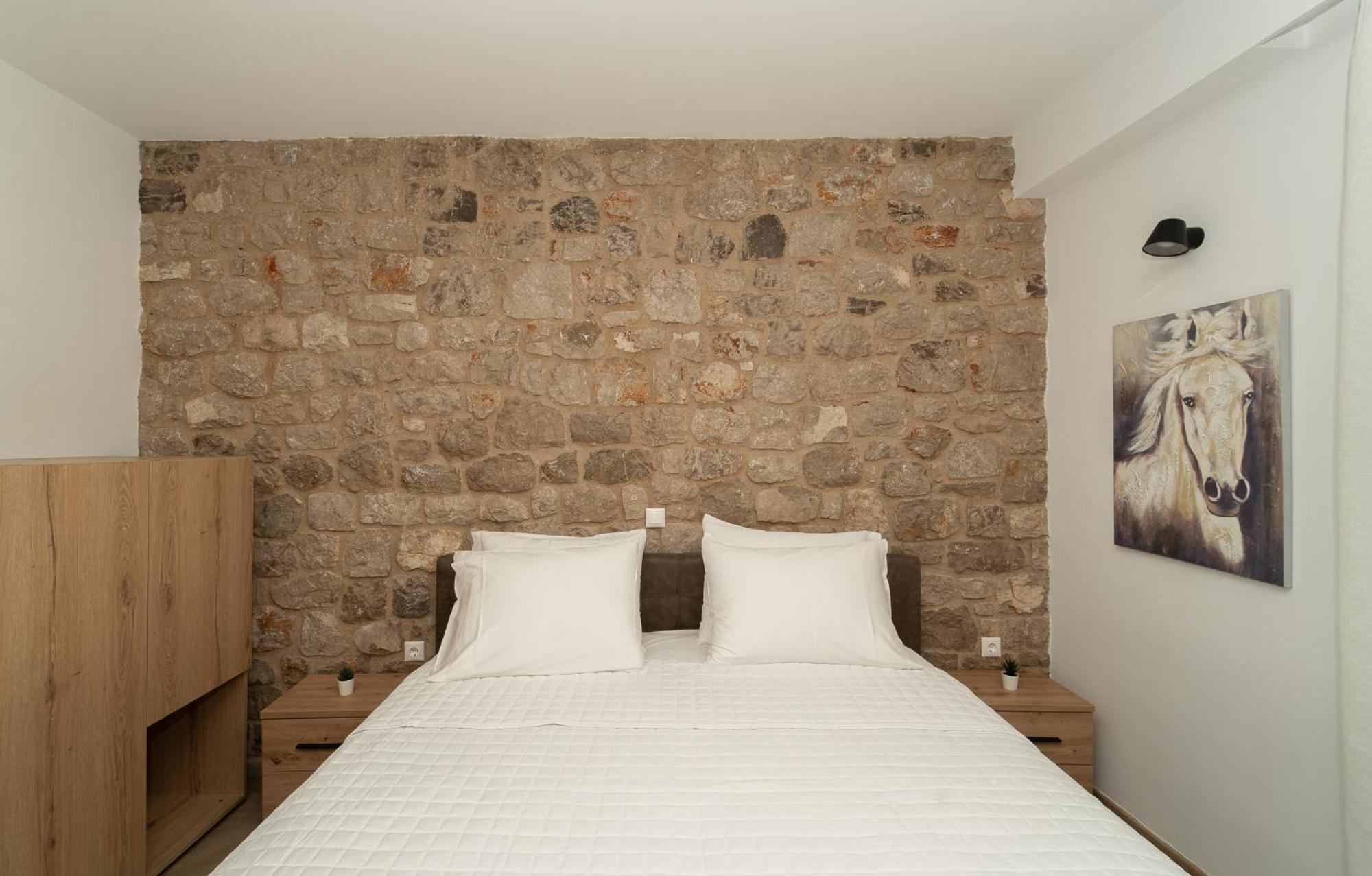 Lithos Suites Finikounta Exterior foto