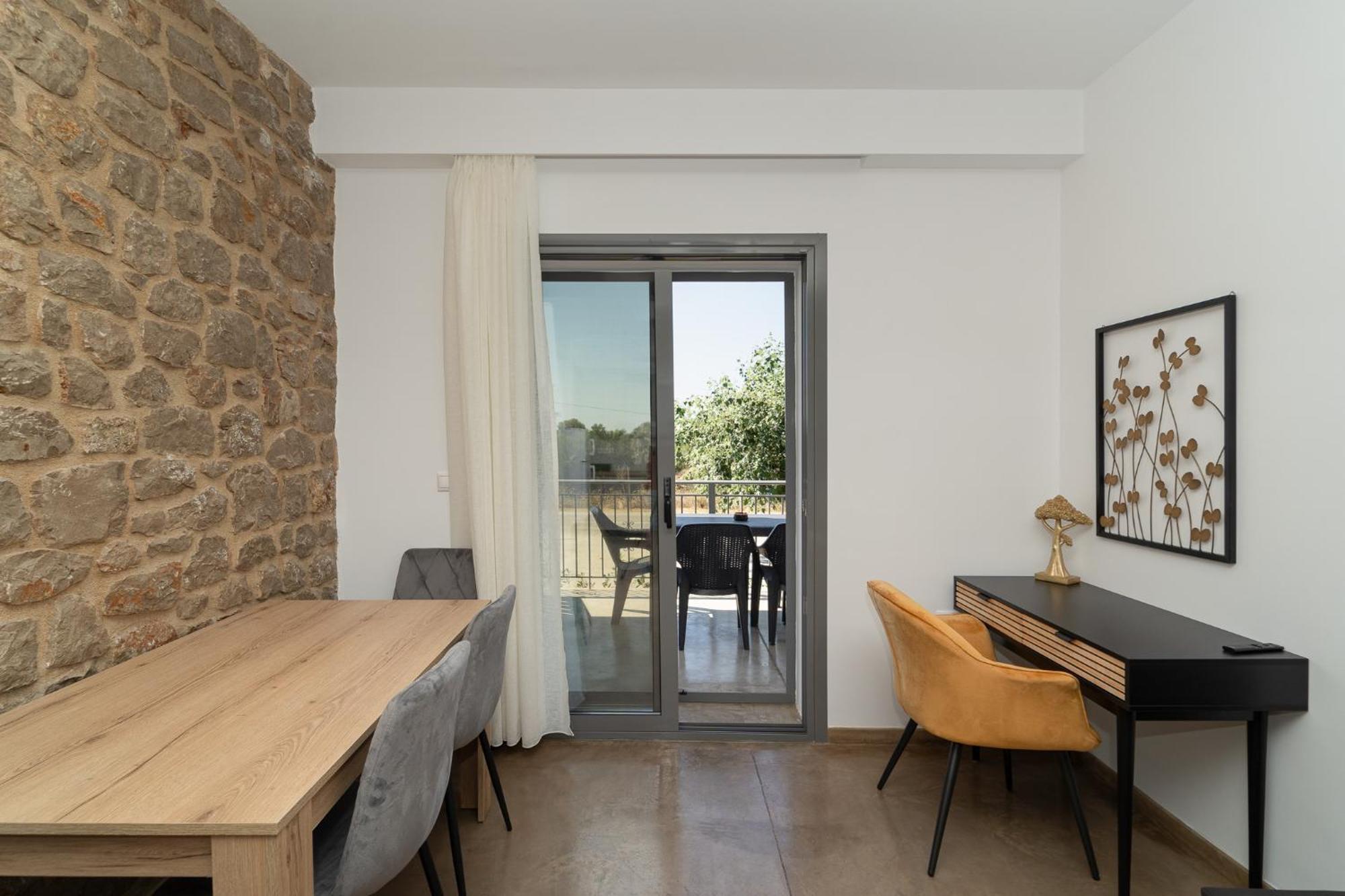 Lithos Suites Finikounta Exterior foto